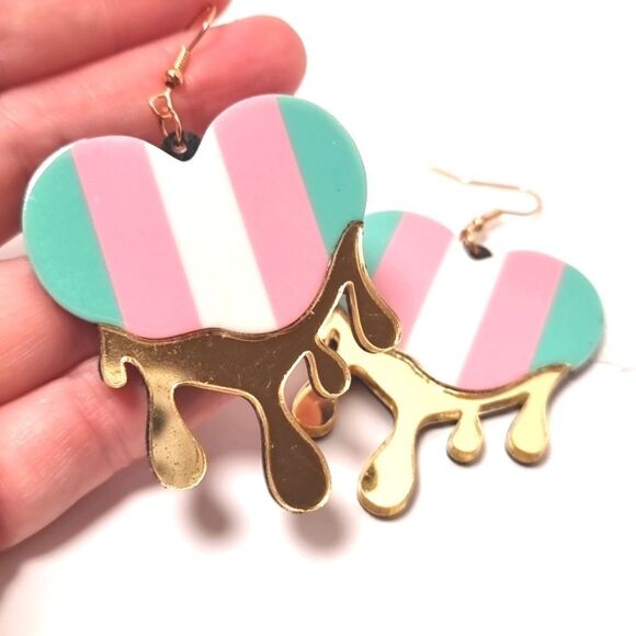 DOLLS KILL Drip Heart cute fun kawaii goth punk earrings - Picture 4 of 6
